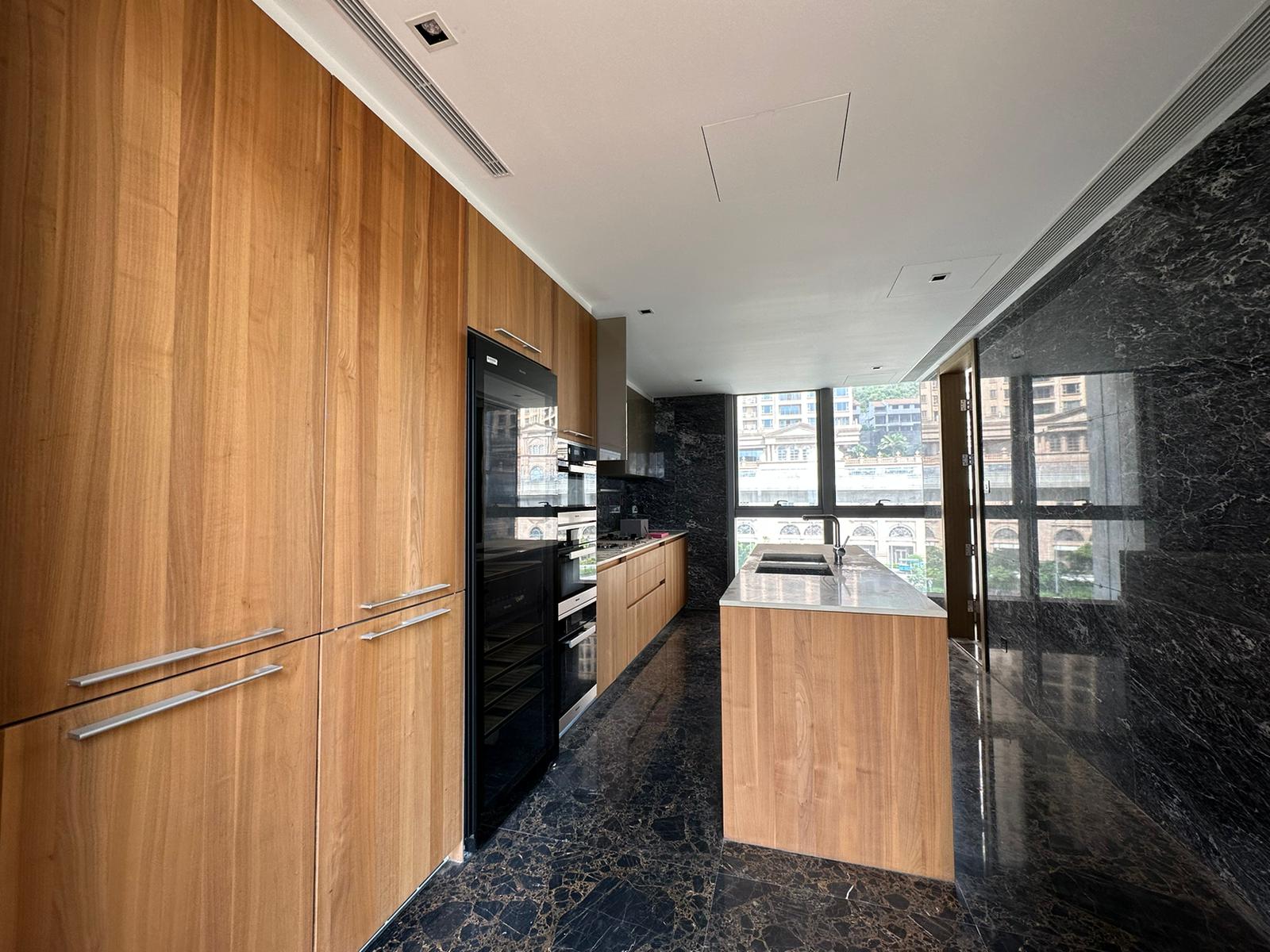 Macau Rent Townhouse in Taipa (For Rent) w/ Two Parking